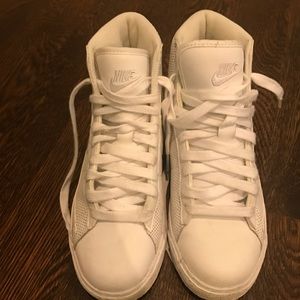 Boys Nike white shoes